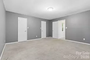 7401 Park Vista Cir, Charlotte, NC 28226 - Photo 16