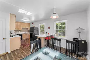 19 Wilburn Rd, Asheville, NC 28806 - Photo 2
