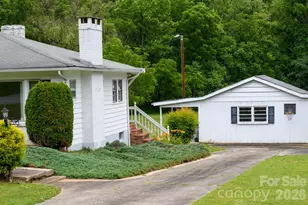 940 Meadowlane Dr NW, Lenoir, NC 28645 - Photo 4