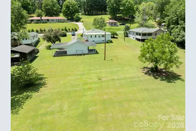 940 Meadowlane Drive NW, Lenoir, NC 28645 - Photo 10