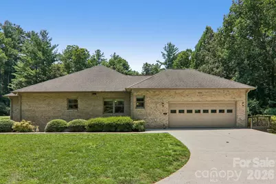 208 Arbor Lane, Hendersonville, NC 28791 - Photo 2