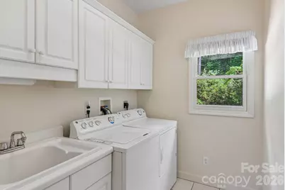 208 Arbor Lane, Hendersonville, NC 28791 - Photo 18