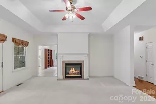208 Arbor Ln, Hendersonville, NC 28791 - Photo 8