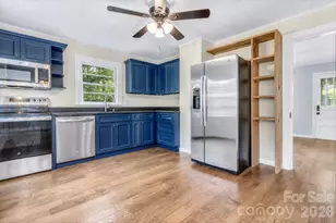 657 Old Fort Rd, Fairview, NC 28730 - Photo 2