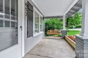 657 Old Fort Rd, Fairview, NC 28730 - Photo 12