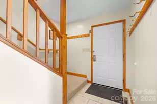 218 Slope View Dr, Sugar Mountain, NC 28604 - Photo 24