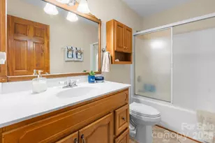 218 Slope View Dr, Sugar Mountain, NC 28604 - Photo 22