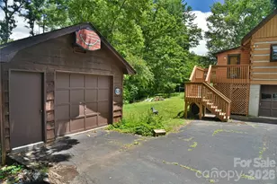 896 Aiken Rd, Asheville, NC 28804 - Photo 28