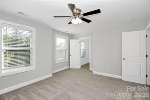 2595 Henry Falls Dr, Hickory, NC 28602 - Photo 30