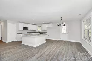 2595 Henry Falls Dr, Hickory, NC 28602 - Photo 8