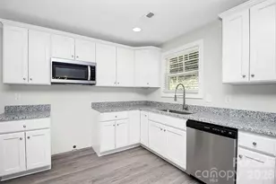 2595 Henry Falls Dr, Hickory, NC 28602 - Photo 12