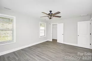 2595 Henry Falls Dr, Hickory, NC 28602 - Photo 18