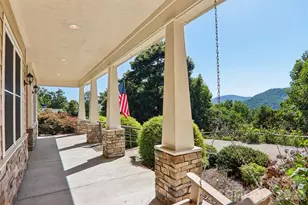 959 Silverglen Wy, Hendersonville, NC 28792 - Photo 2
