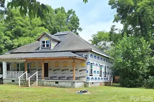 687 Parkway Dr, Chester, SC 29706 - Photo 1