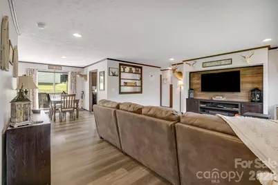 256 Phillips Valley Road, Mars Hill, NC 28754 - Photo 4