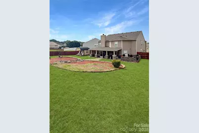 336 Farm Springs Drive, Mount Holly, NC 28120 - Photo 4