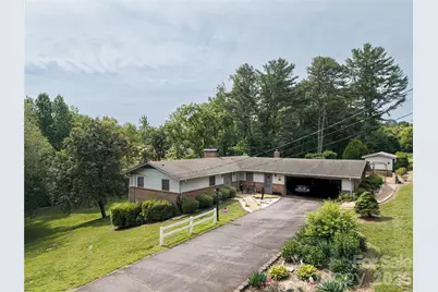 2234 Kool Park Road NE, Hickory, NC 28601 - Photo 2