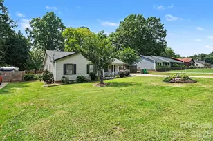 1600 Teddington Dr, Charlotte, NC 28214 - Photo 6