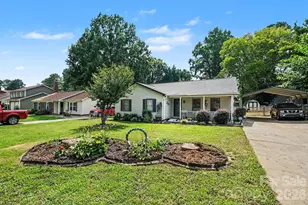 1600 Teddington Dr, Charlotte, NC 28214 - Photo 4