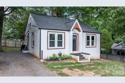 331 5th Avenue SE, Hickory, NC 28602 - Photo 2