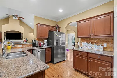 4574 Hunter Rhyne Road, Lincolnton, NC 28092 - Photo 2