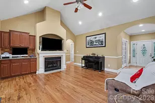 4574 Hunter Rhyne Rd, Lincolnton, NC 28092 - Photo 4
