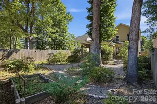 2740 Bramble Ridge Ct, Charlotte, NC 28215 - Photo 48
