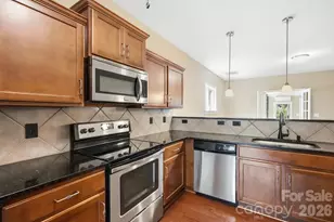 2740 Bramble Ridge Ct, Charlotte, NC 28215 - Photo 10