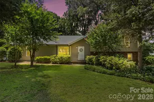 5381 Woodside Dr, Rock Hill, SC 29732 - Photo 2