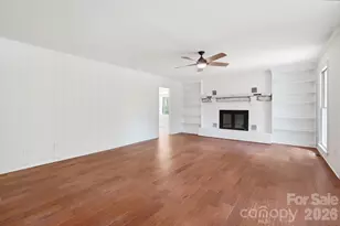 1070 Peachtree Ln, Fort Mill, SC 29715 - Photo 6