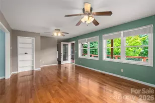 847 N Lakeside Dr, Hendersonville, NC 28739 - Photo 4