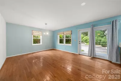 847 N Lakeside Drive, Hendersonville, NC 28739 - Photo 12