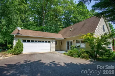 847 N Lakeside Drive, Hendersonville, NC 28739 - Photo 24