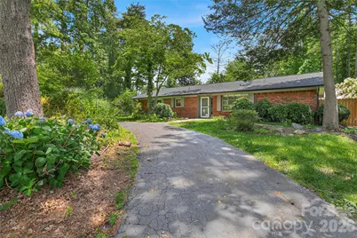 138 Surry Lane, Hendersonville, NC 28791 - Photo 1