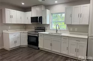 803 Gordon St, Monroe, NC 28112 - Photo 8