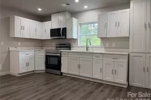 803 Gordon St, Monroe, NC 28112 - Photo 12