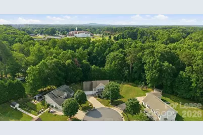 512 Bearbrook Lane, Gastonia, NC 28052 - Photo 32