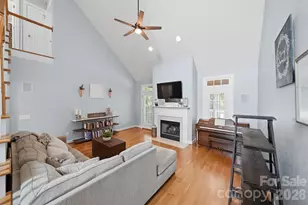 1753 30th Ave Dr NE, Hickory, NC 28601 - Photo 4