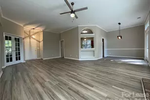 8307 Belstead Brook Ct, Charlotte, NC 28216 - Photo 4