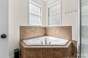 64 Wyoming Rd, Asheville, NC 28803 - Photo 10