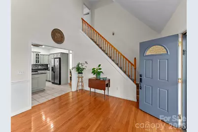 64 Wyoming Road, Asheville, NC 28803 - Photo 2