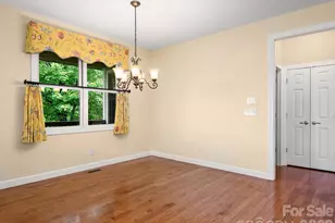 54 Deep Valley Ln, Hendersonville, NC 28791 - Photo 4