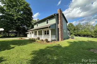 8 Wedgewood Dr, Mills River, NC 28759 - Photo 1