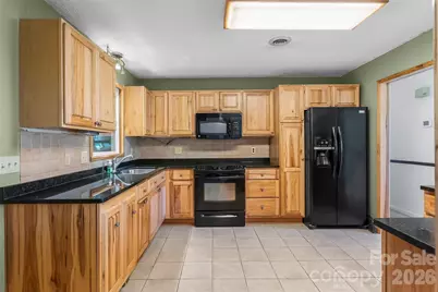 32 Swanns View Drive, Marion, NC 28752 - Photo 10