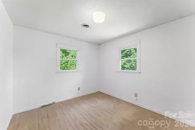 32 Swanns View Drive, Marion, NC 28752 - Photo 16
