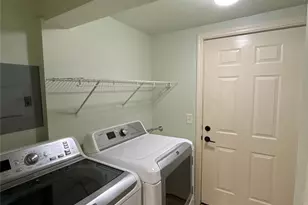213 S Summit Ave, Charlotte, NC 28208 - Photo 10