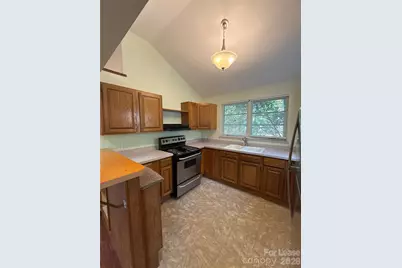 213 S Summit Avenue, Charlotte, NC 28208 - Photo 8