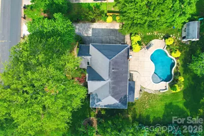 6821 Hollow Oak Drive, Charlotte, NC 28227 - Photo 34