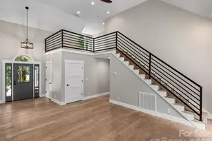 104 Arrowood Ln, Hendersonville, NC 28791 - Photo 16