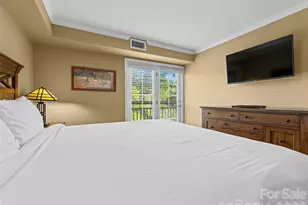 310 Bowling Park Rd, Asheville, NC 28803 - Photo 16
